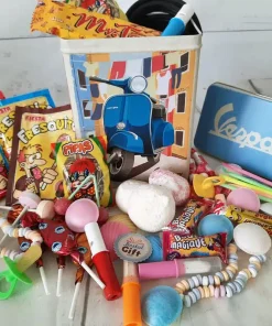 Coffret Cadeau Homme : Boîte haute en métal “Vespa” et ses bonbons rétro 70-80