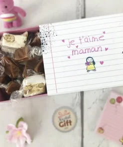 Boîte de 10 nougats tendres et 10 caramels au beurre salé – “Je t’aime Maman”