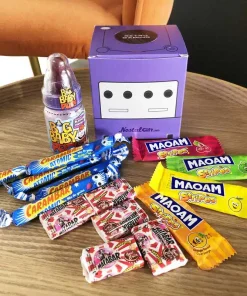 Coffret cadeau : Boîte console rétro remplie de bonbons 90