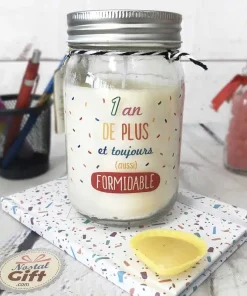 Bougie jar – Joyeux anniversaire – “1 an de plus et toujours (aussi) formidable”