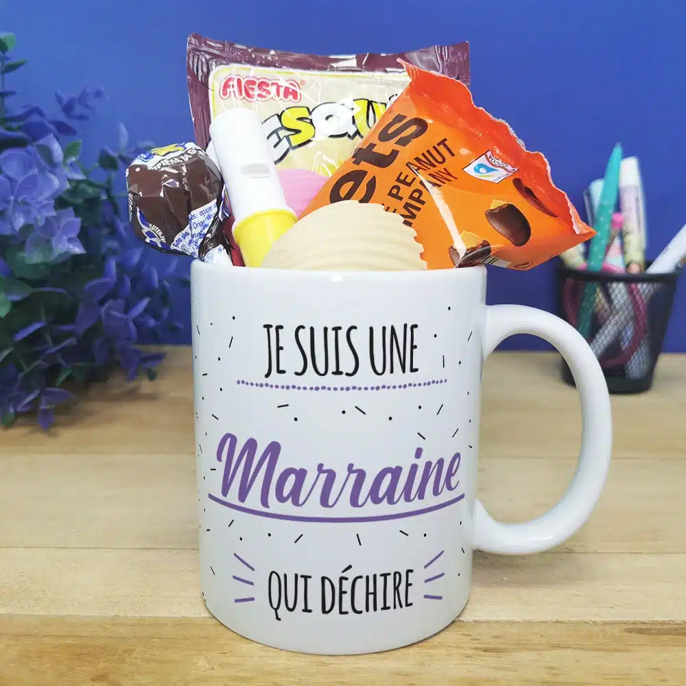 MUG “Je suis une marraine qui déchire” bonbons rétro 70 – Cadeau Marraine – Image 5