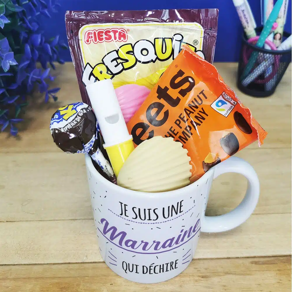 MUG “Je suis une marraine qui déchire” bonbons rétro 70 – Cadeau Marraine – Image 3