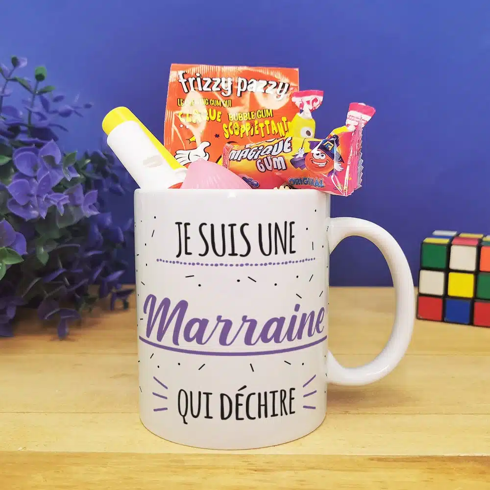 MUG “Je suis une marraine qui déchire” bonbons rétro 80 – Cadeau Marraine