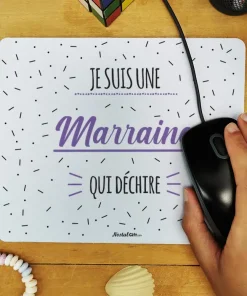 Tapis de souris – “Je suis une marraine qui déchire” – Cadeau Marraine