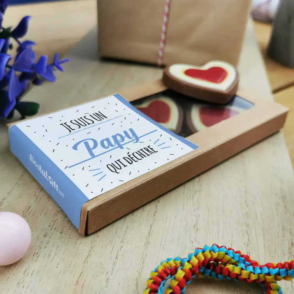 Cœurs au chocolat au lait rouge et blanc x4 “Je suis un papy qui déchire” – Image 2