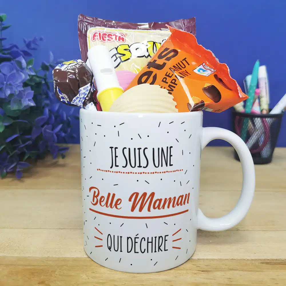 Mug bonbon années 70 “Je suis une belle maman qui déchire”