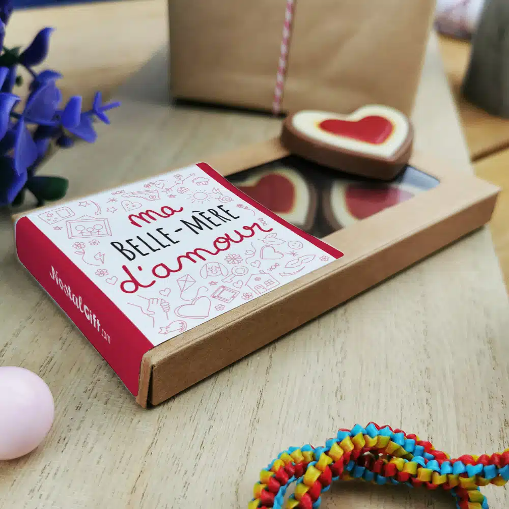 Cœurs au chocolat au lait rouge et blanc x4 “Belle-mère d’amour” – Image 2