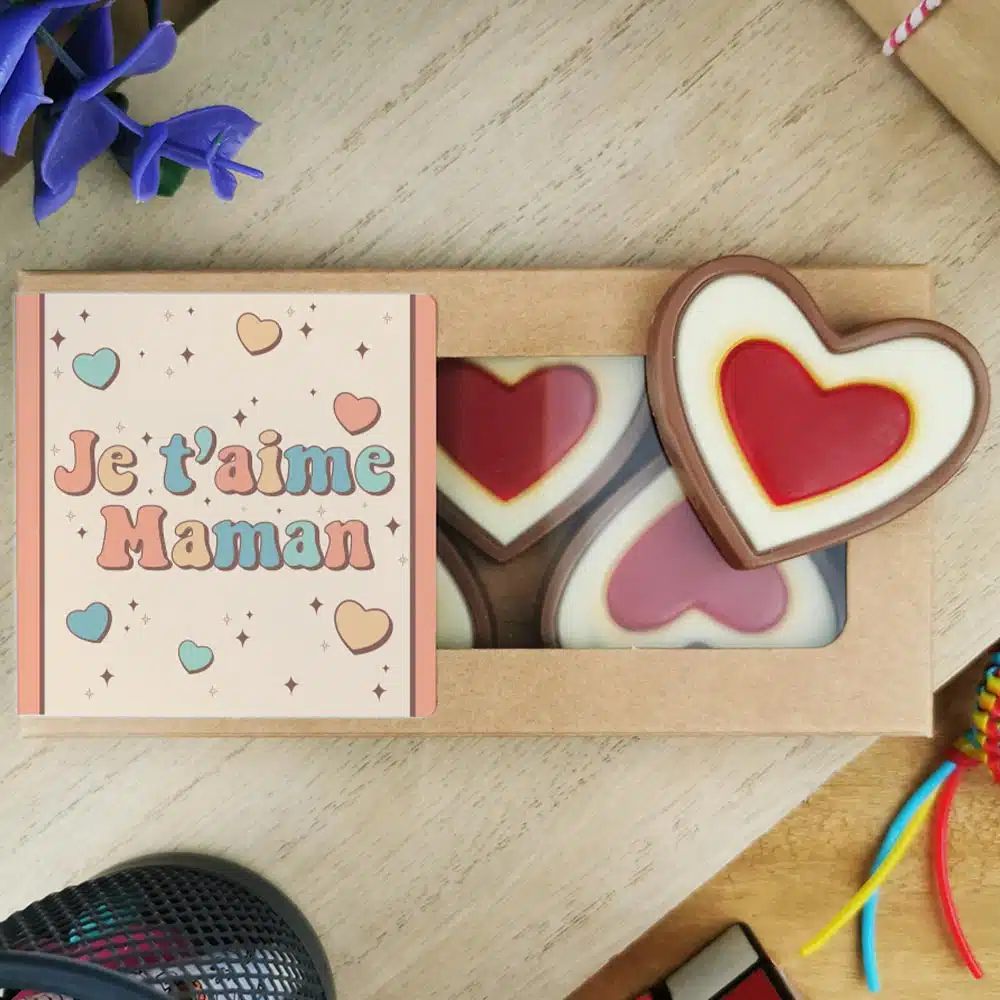 Cœurs au chocolat au lait rouge et blanc x4 “Je t’aime maman”