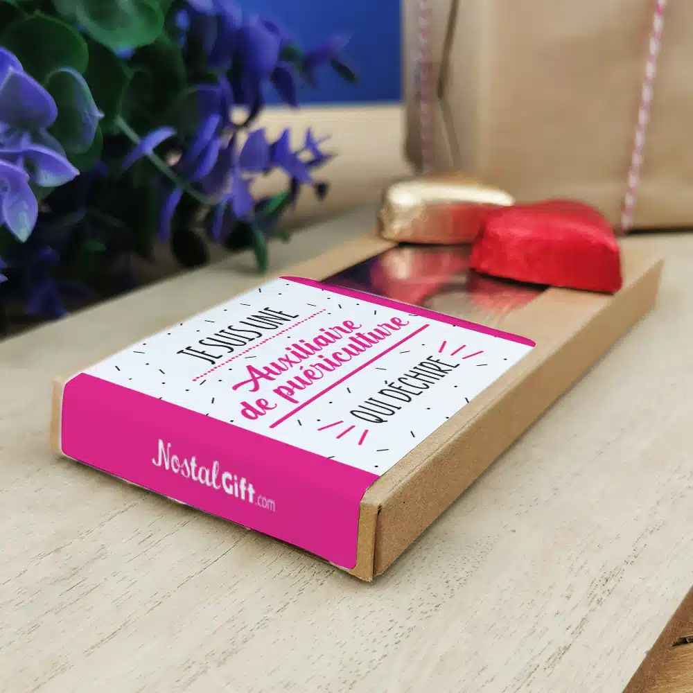 Cœurs au chocolat au lait et chocolat noir praliné x8 “je suis une auxiliaire de puériculture qui déchire” – Image 2