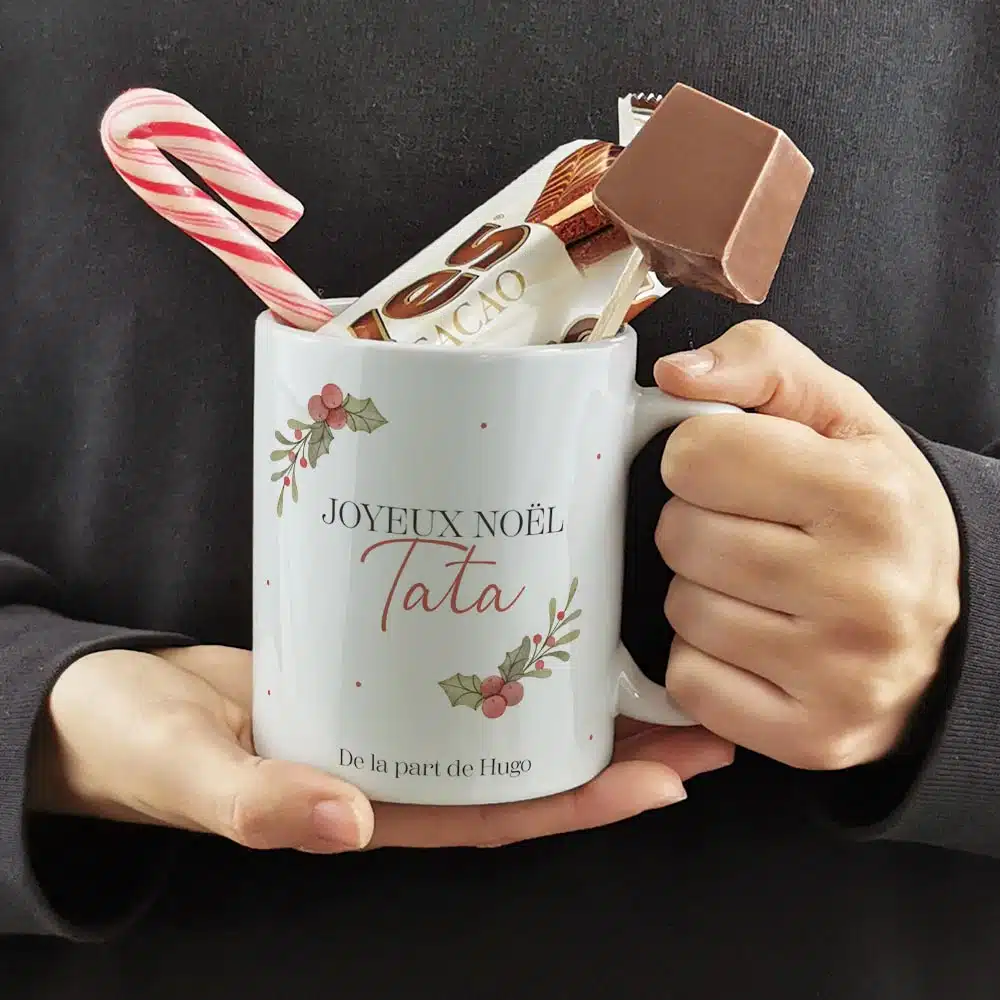 Mug “Joyeux Noël Tata” personnalisé et ses confiseries rétro – cadeau – Cadeau Noël