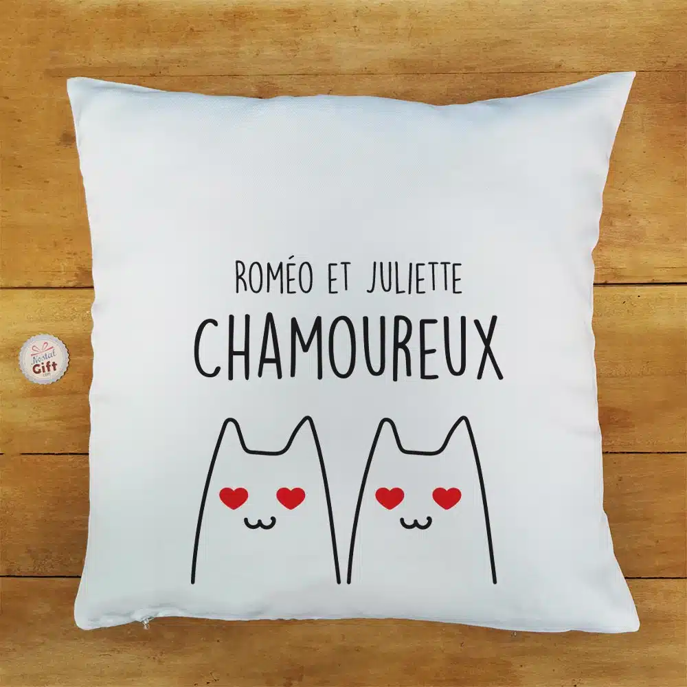 Coussin personnalisé Chamoureux – 40×40 cm – Cadeau Saint Valentin – Image 3
