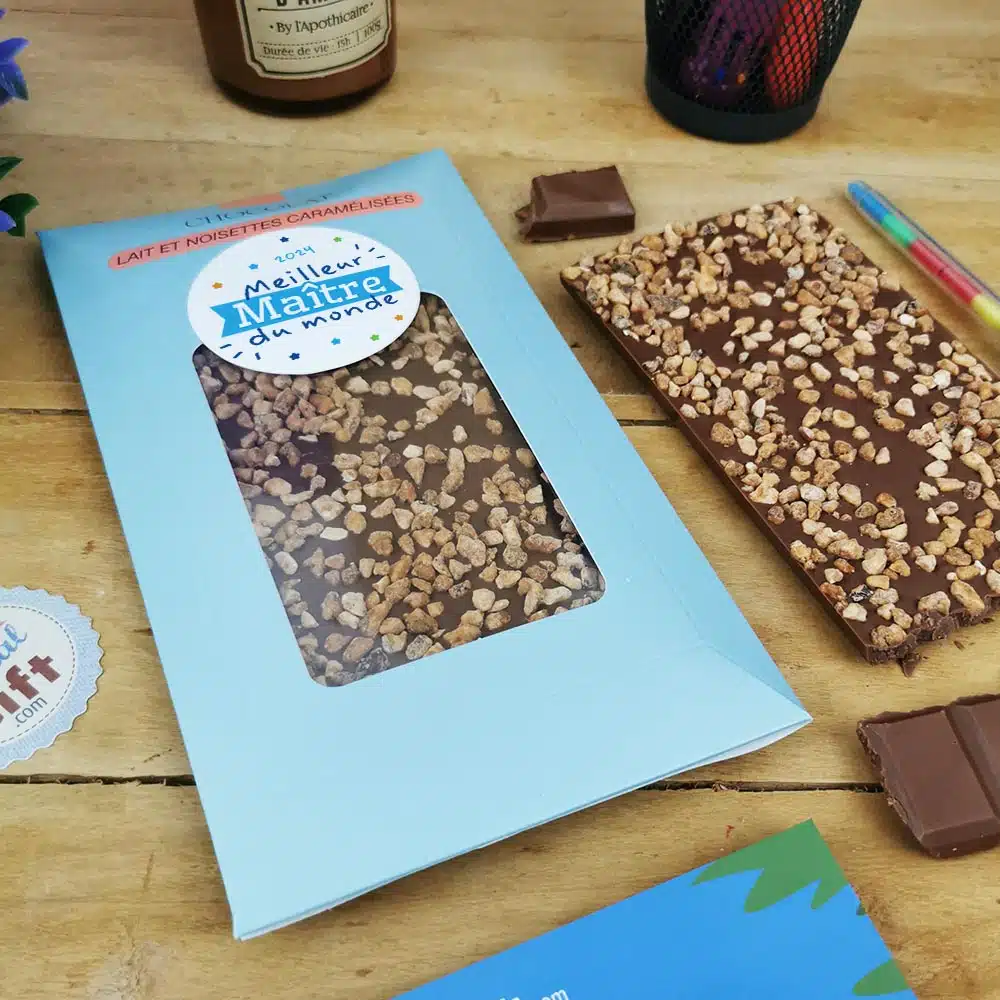 Tablette Chocolat Lait et Noisettes Caramélisées “Meilleur Maître du monde” made in France (Maison Guinguet) – Cadeau Maître – Image 3