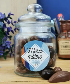 Bonbonnière “Merci Maître” rempli de chocolat français (Maison Guinguet) – Cadeau Maître