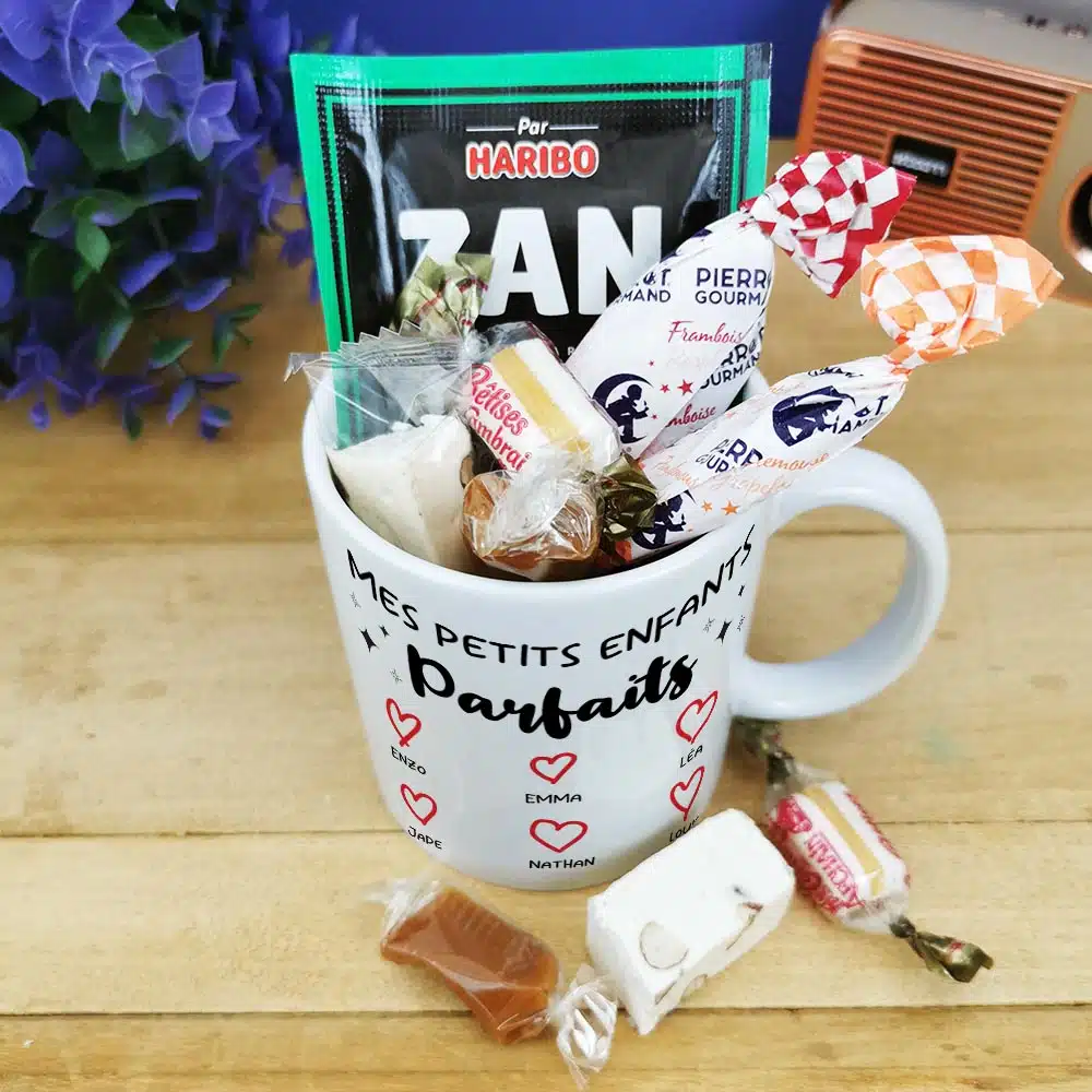 Mug bonbon années 60 “Mes petits enfants parfaits” cadeau pour mamie et papy personnalisé – Image 3