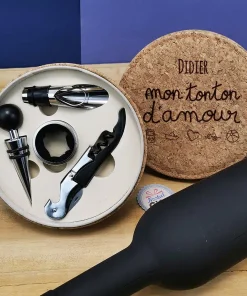 Coffret Cadeau Vin : Coffret en liège personnalisé et ses accessoires de vin