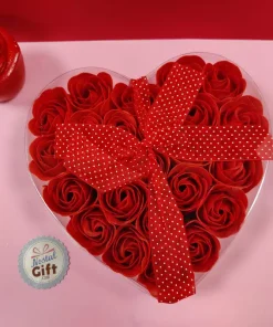 Coffret cœur fleur de savon – 24 roses rouges