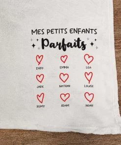 Plaid doux gris clair “Mes petits enfants parfaits” – De 2 à 12 prénoms – Cadeau mamie, papy personnalisé