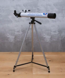 NASA – Télescope avec trépied