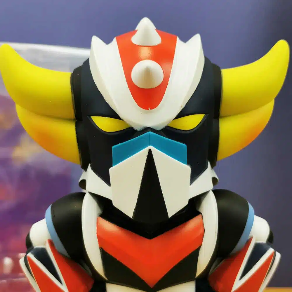 Figurine tirelire Chibi Grendizer debout 18 cm – Goldorak – Image 2