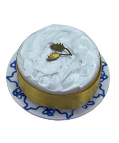 Gâteau de noël glacé sur assiette