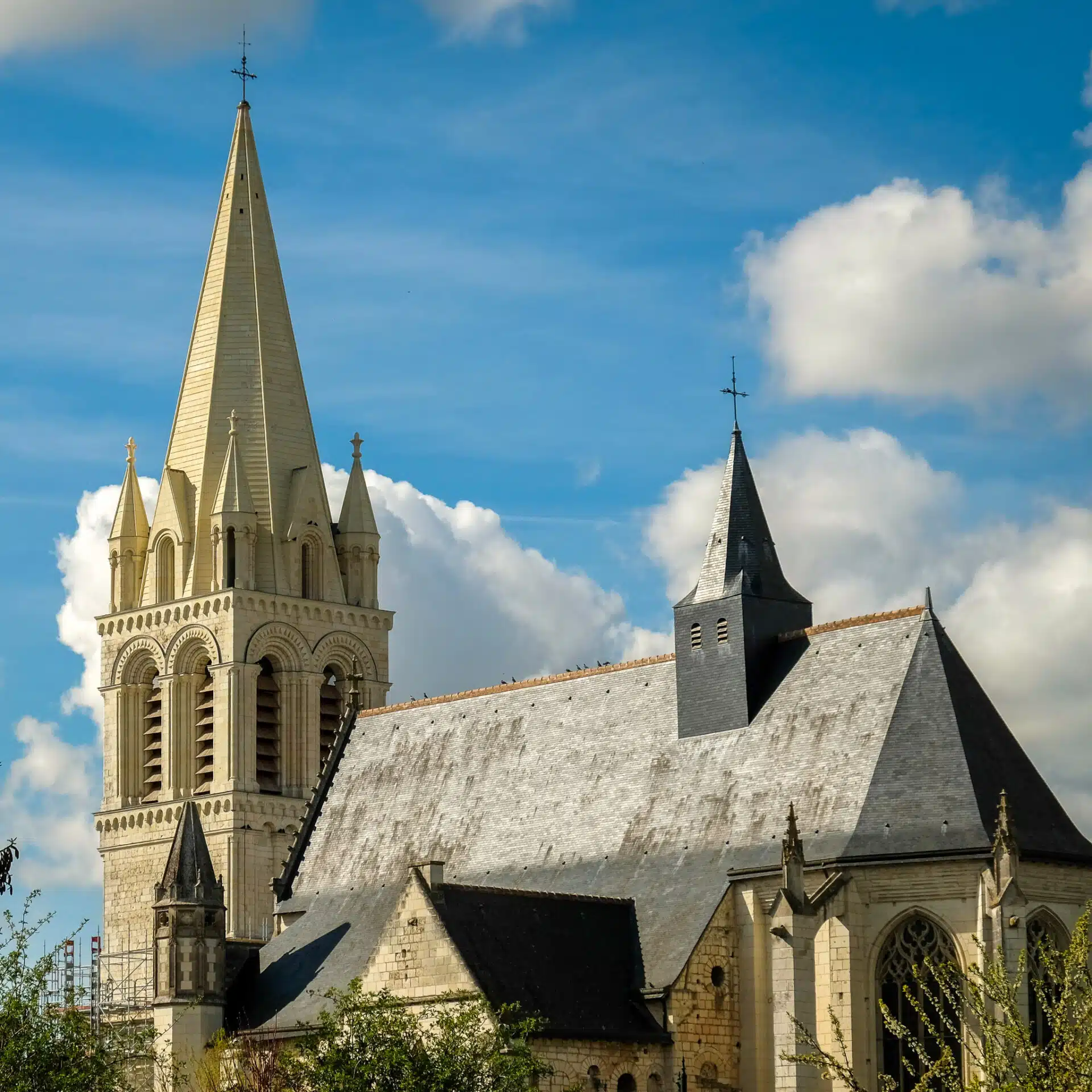 Réservez votre guide à Beaulieu Les Loches, 1h à 9h, Groupe de 1 à 30 pers – Image 2