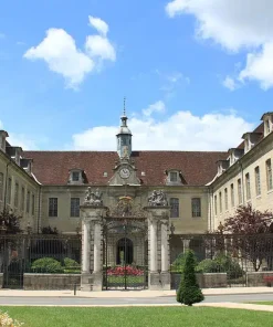 Visite de Lons le Saunier (2h) – Groupe de 1 à 20 pers