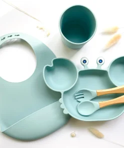LES PETITS CITRONS – PACK REPAS CRABE BLEU CIEL + BAVOIR + VERRE POUR ENFANT BLEU CIEL