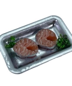 Steaks de saumon sur plat