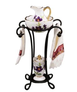 Ensemble de toilette sur stand – Violettes