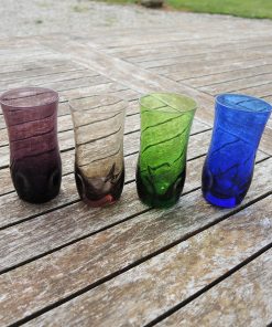 4 Anciens Verres à Liqueur en Verre Coloré