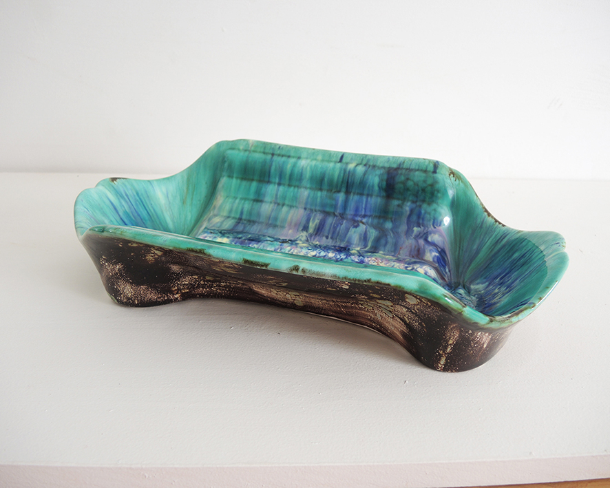 Ancien Plat à Asperges en Céramique Signé – Image 2