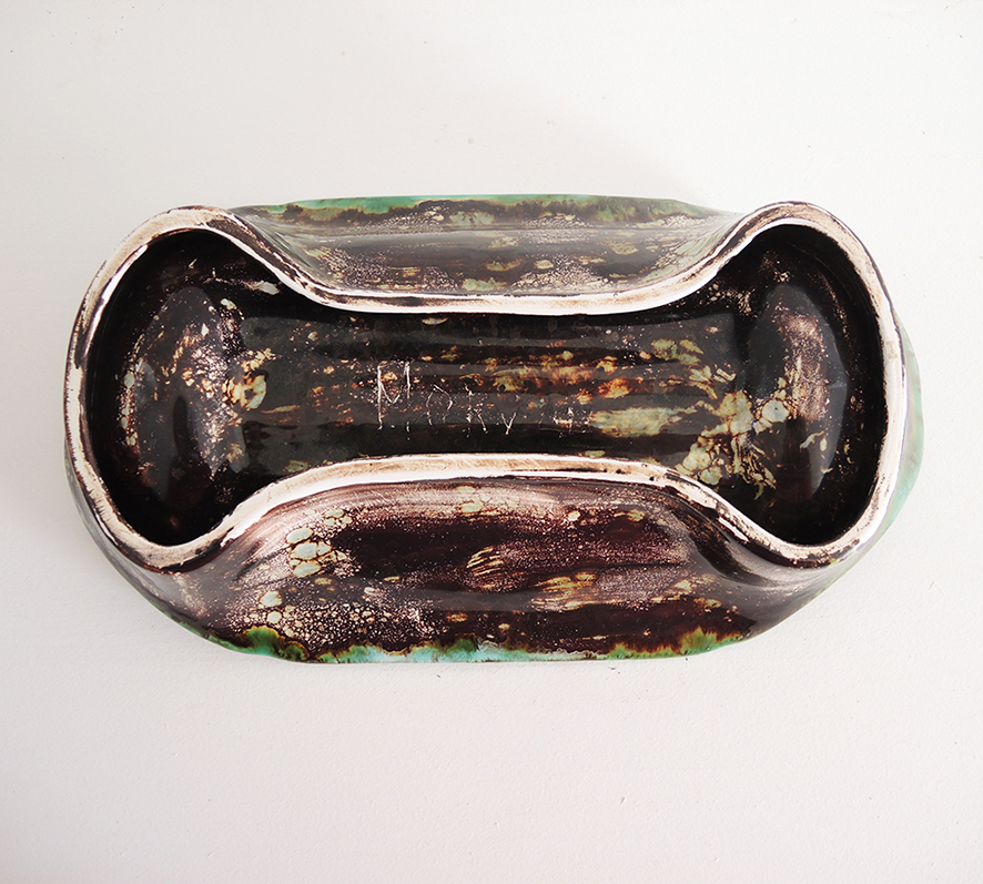 Ancien Plat à Asperges en Céramique Signé – Image 4