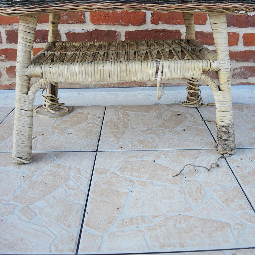 Ancien Salon en Osier : Canapé & Table Basse – Image 7