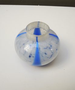 Ancien Vase Boule en Verre Blanc & Bleu