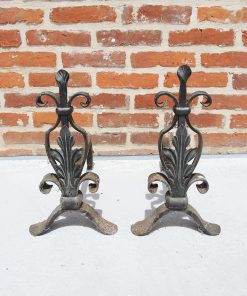 Anciens Chenets en Fonte Fleurs de Lys