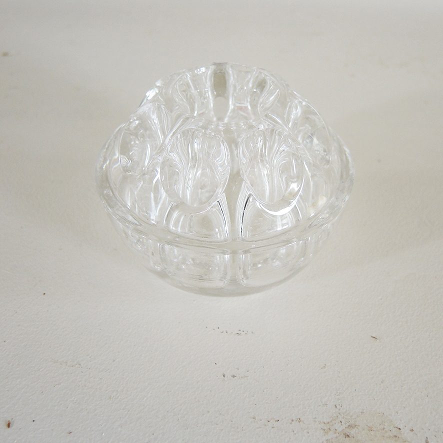 Ancienne Pique Fleurs en Verre