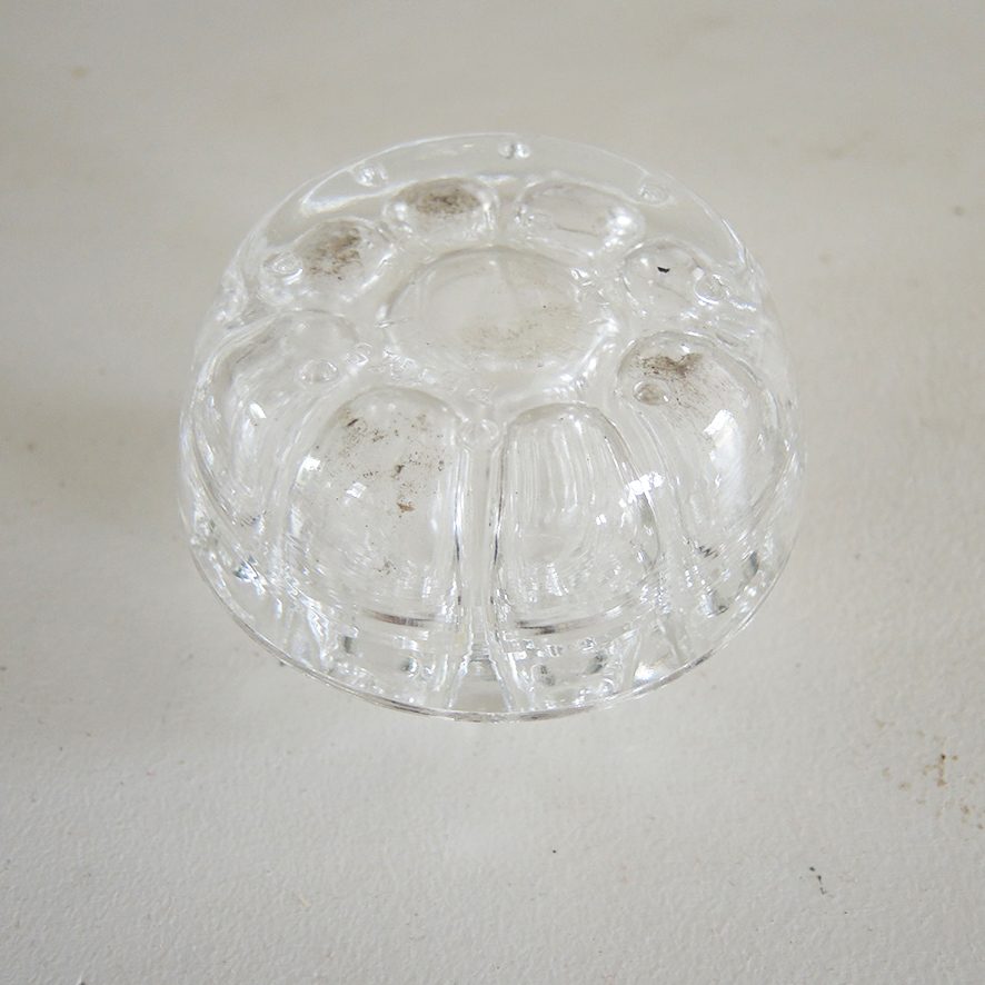 Ancienne Pique Fleurs en Verre – Image 2