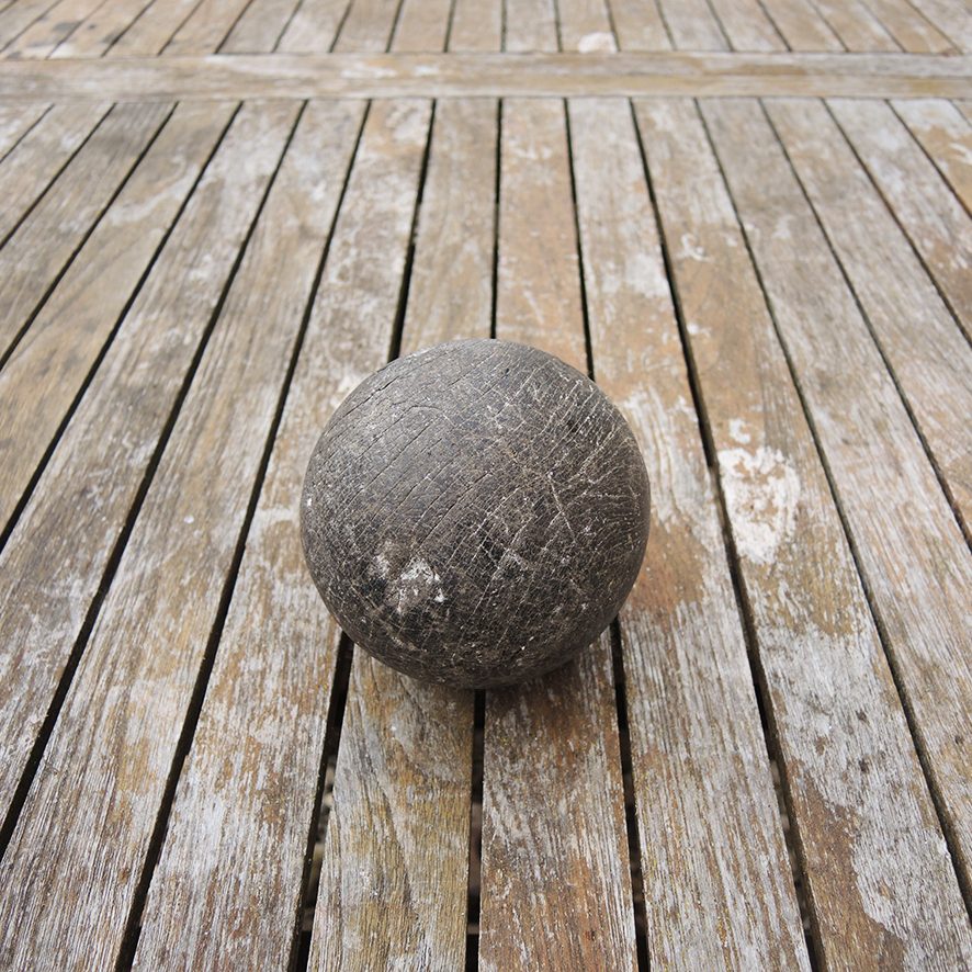 Ancienne Boule en Bois Massif – Image 2