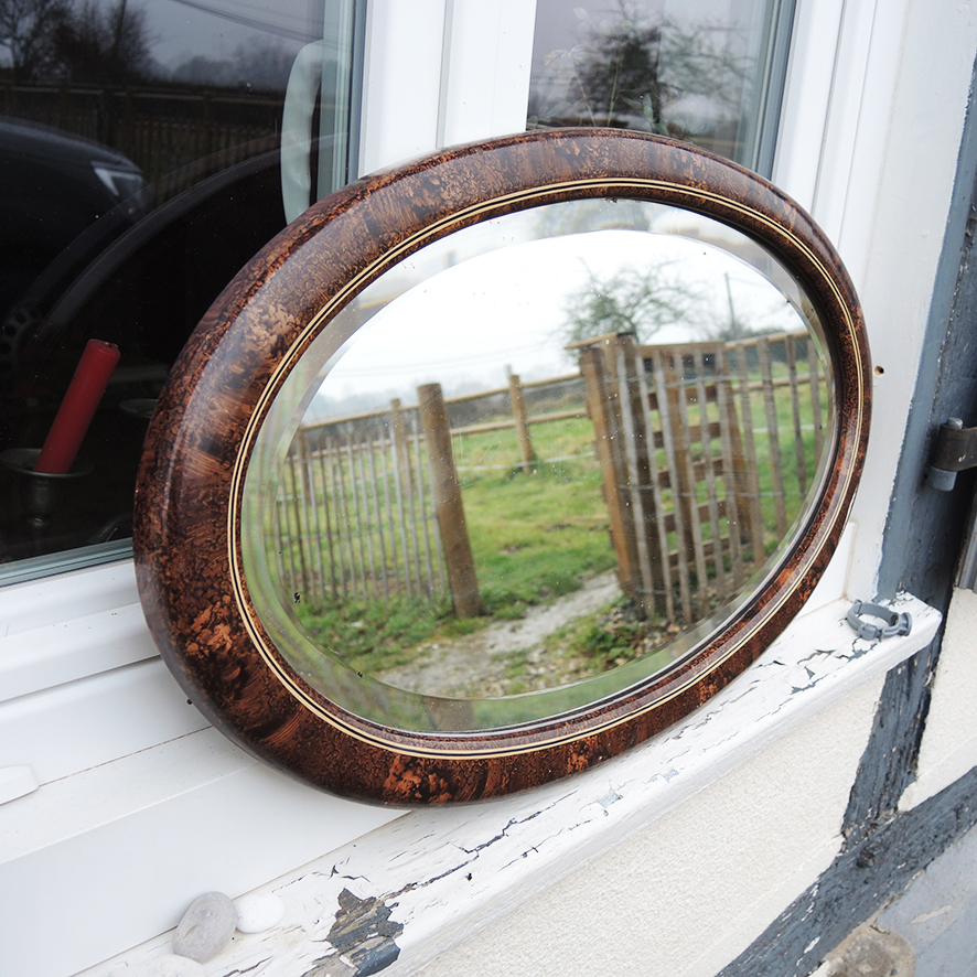 Ancien Miroir Biseauté Oval avec Cadre en Bois