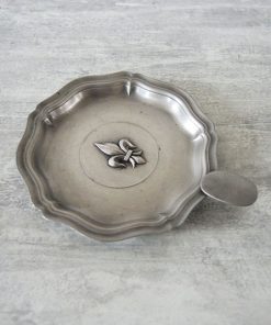 Ancien Cendrier Fleur de Lys en Etain