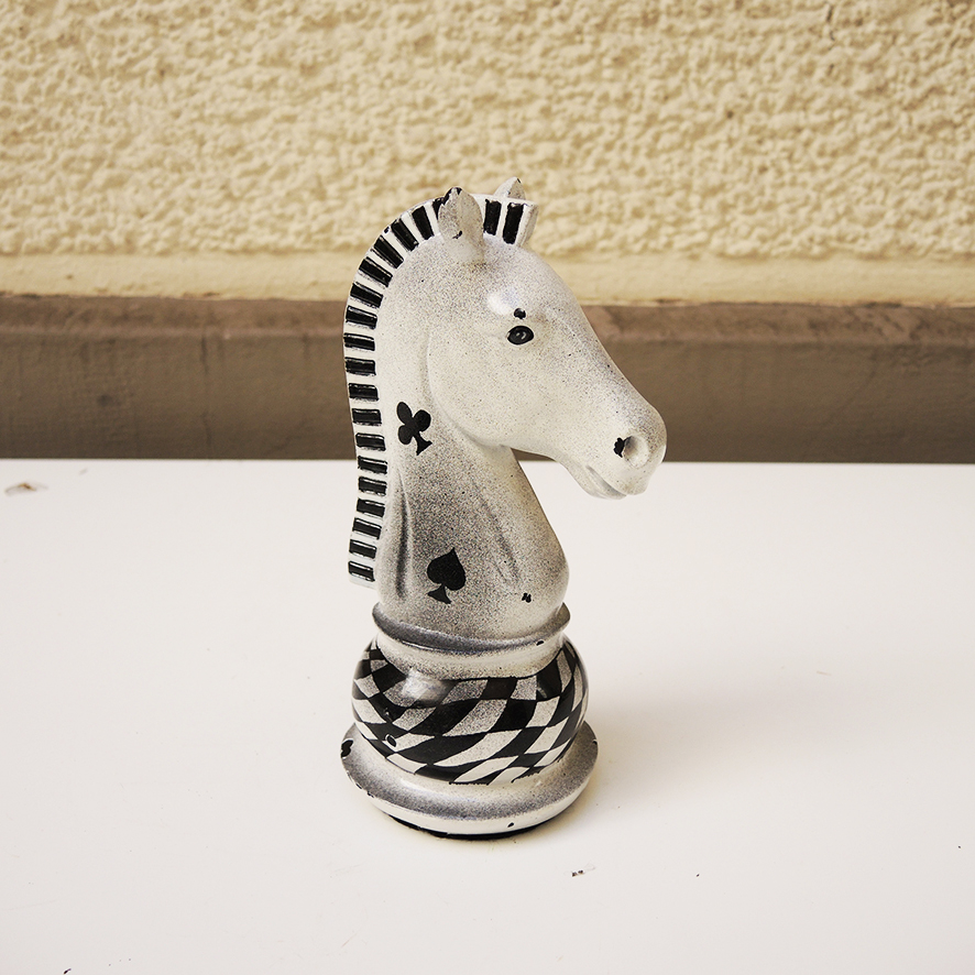 Ornement Cavalier d’Échecs Signé